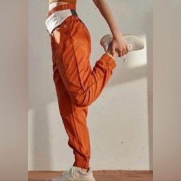 Free People Movement The Way Home Joggers NWOT - Picture 2 of 7